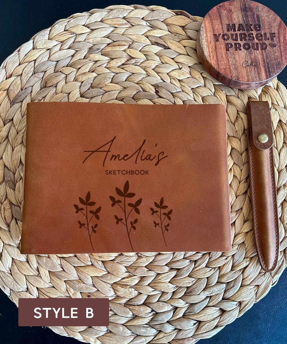 Non-refillable landscape sketchbook with personalised engraving