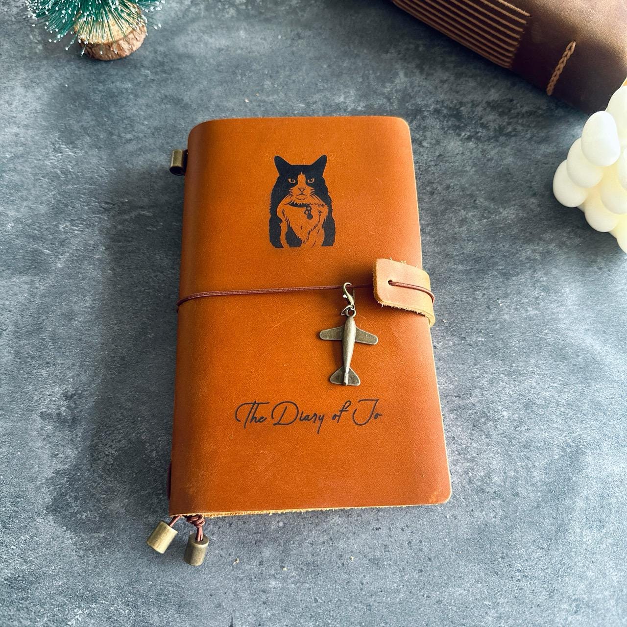 Handmade refillable crazy horse leather notebook for dog lovers