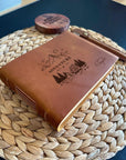 Custom Crazy Horse leather travel notebook, a personalized birthday gift for adventurers. Ideal for documenting trips and creating a lasting memory book