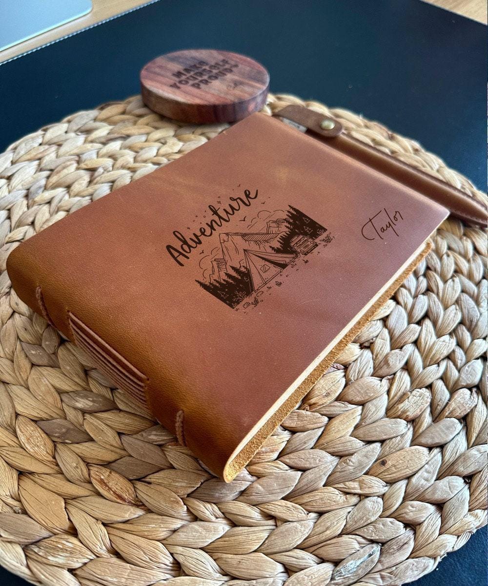 Durable Crazy Horse leather travel book, personalized as a Father’s Day gift. Ideal for dads who love to explore and journal their adventures